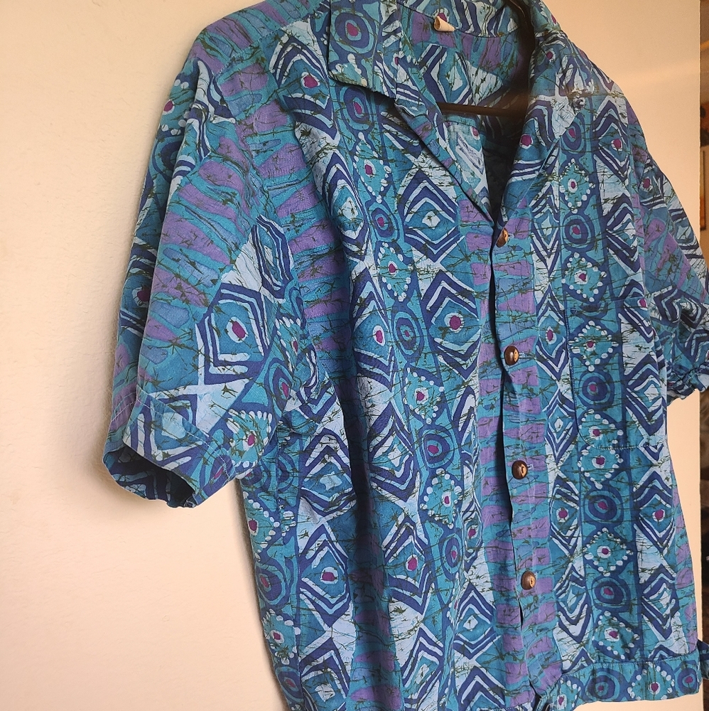 《Vintage multi print hawaiian top》